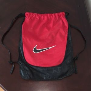 Nike nylon  backpack w/straps.